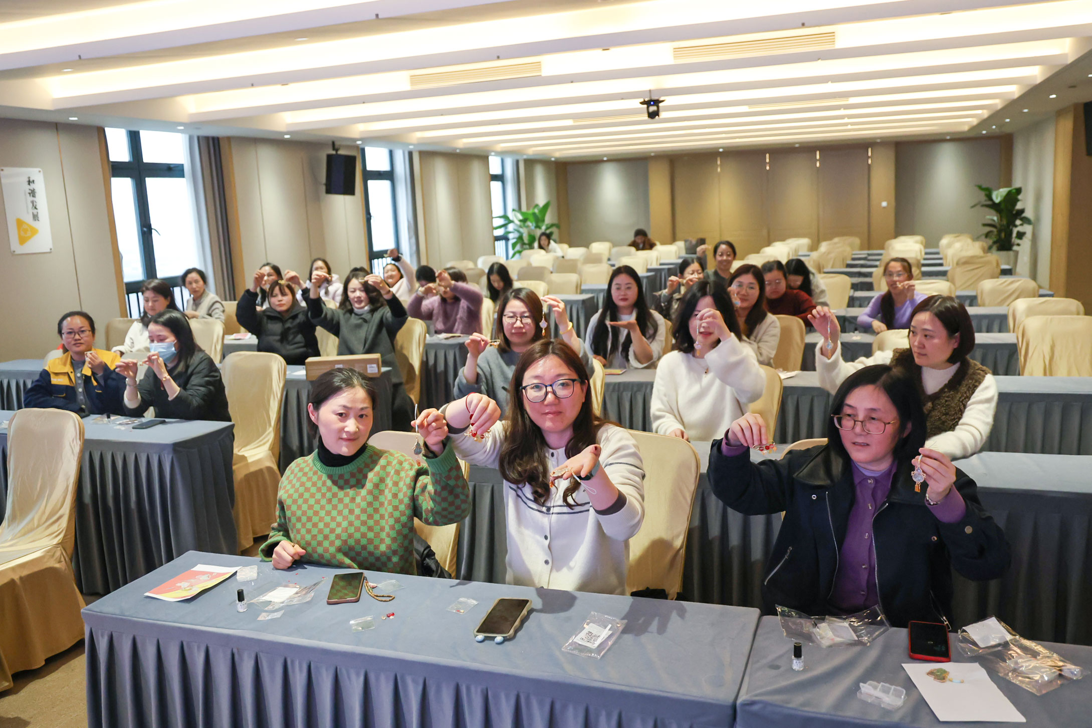 Inheriting Ancient Rhymes with Fingertips, Gather Blooming Youth in Spring(圖9) Inheriting Ancient Rhymes with Fingertips, Gather Blooming Youth in Spring(圖9)