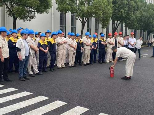 “人人講安全、個個會應急”——上海創力集團開展“安全月”消防演習活動(圖2)